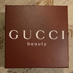 Gucci Beauty Box - Glow Hilighlighter + Lip Gloss
